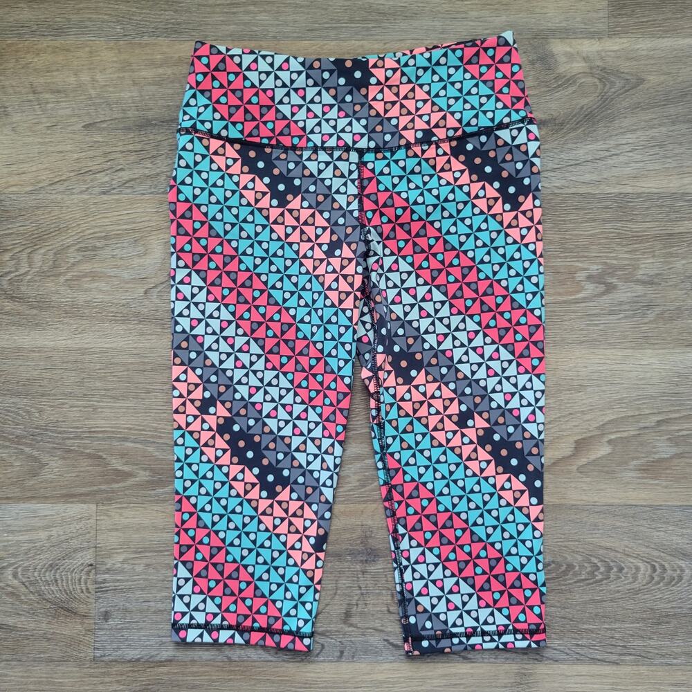 Victoria's Secret VSX Sport Knockout Women’s Crop Pants Size Medium
